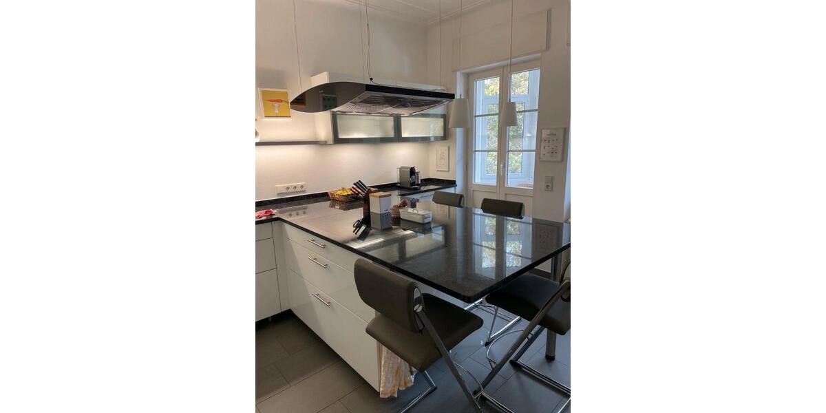 Villa Völklingen - 10 Zimmer, 252 m&sup2;, 548.000&euro; | Angebot:24673381