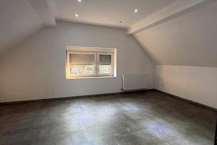 Wohnung Bexbach - 4 Zimmer, 120 m&sup2;, 800&euro; | Angebot:25408160