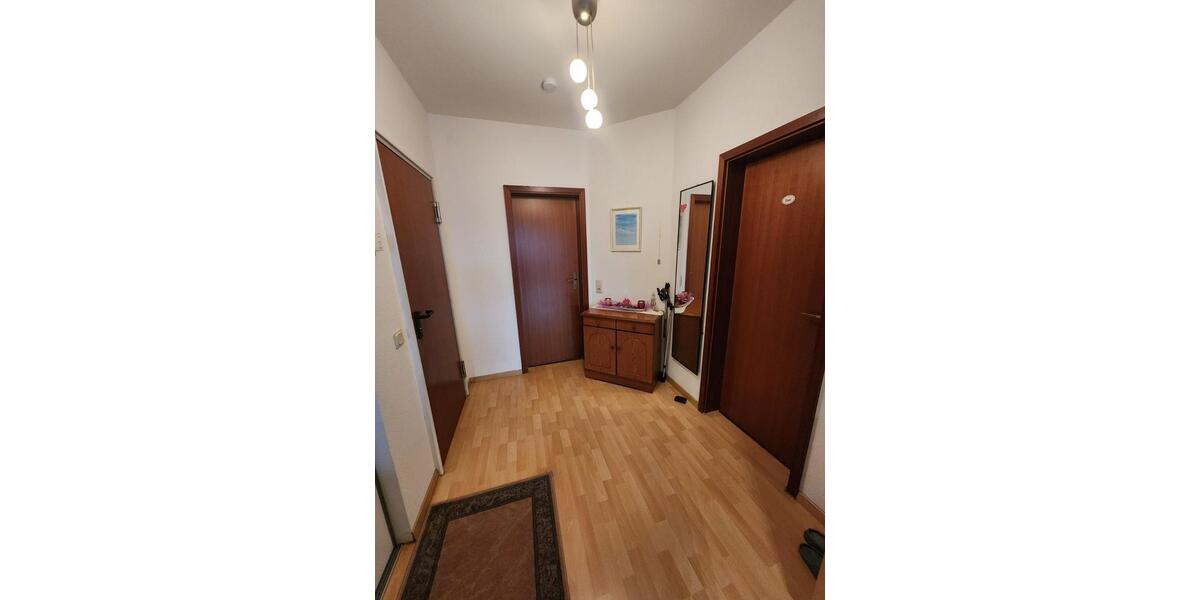 Etagenwohnung Saarbrücken West - 2 Zimmer, 70 m&sup2;, 500&euro; | Angebot:25361027