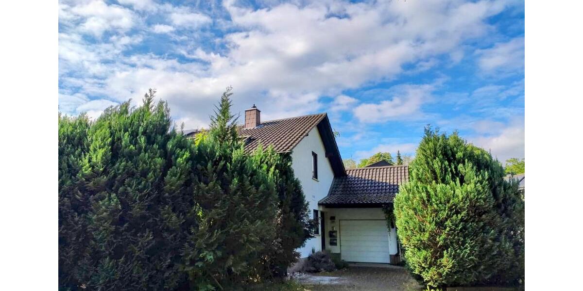 Einfamilienhaus Saarbrücken Dudweiler - 7 Zimmer, 195 m&sup2;, 430.000&euro; | Angebot:26498374