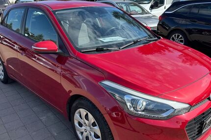 Hyundai i20 72.012 km 6.999 &euro; Saarlouis 66740