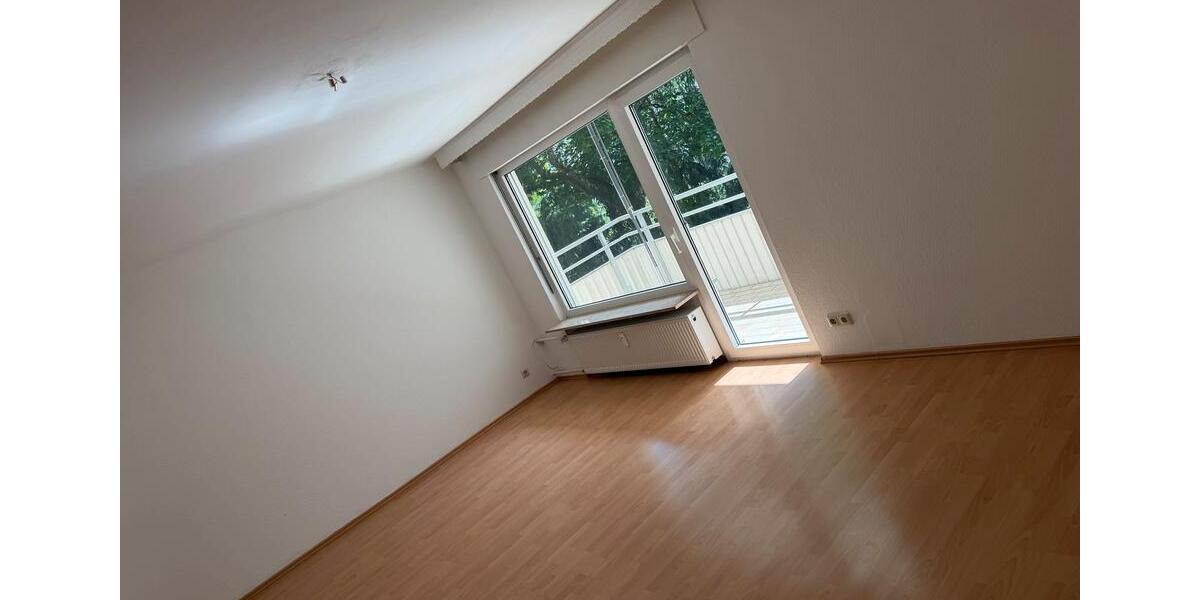 Erdgeschoßwohnung Saarbrücken Dudweiler - 4 Zimmer, 102 m&sup2;, 196.500&euro; | Angebot:26794614
