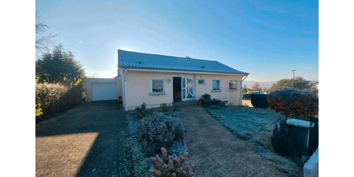 Einfamilienhaus Homburg - 7 Zimmer, 196 m&sup2;, 350.000&euro; | Angebot:24981735