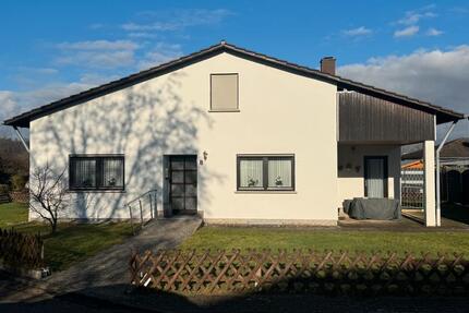 Haus Überherrn - 3 Zimmer, 140 m&sup2;, 1.380&euro; | Angebot:25489094