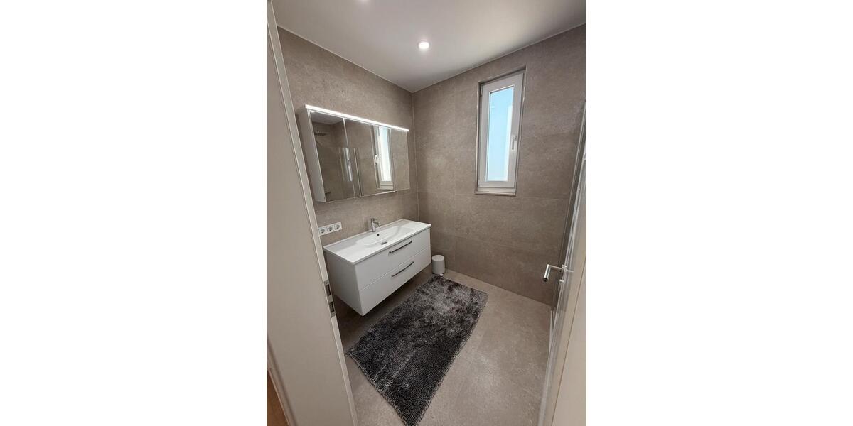 Etagenwohnung Bous - 2 Zimmer, 60 m&sup2;, 1.000&euro; | Angebot:24854529