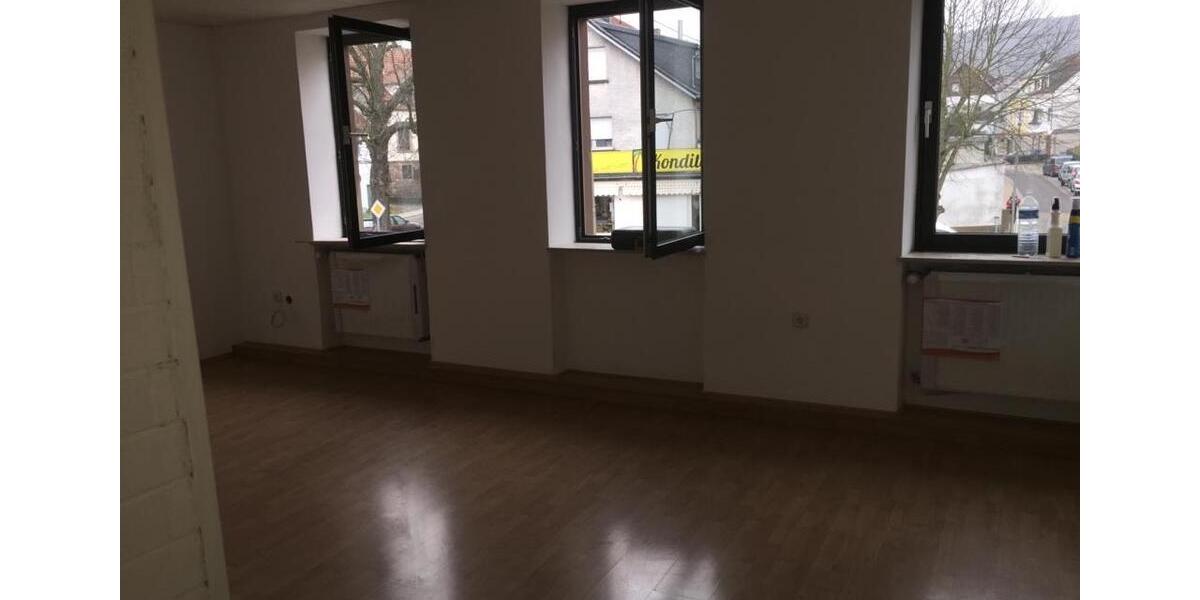 Etagenwohnung Kleinblittersdorf - 5 Zimmer, 120 m&sup2;, 1.050&euro; | Angebot:25431675