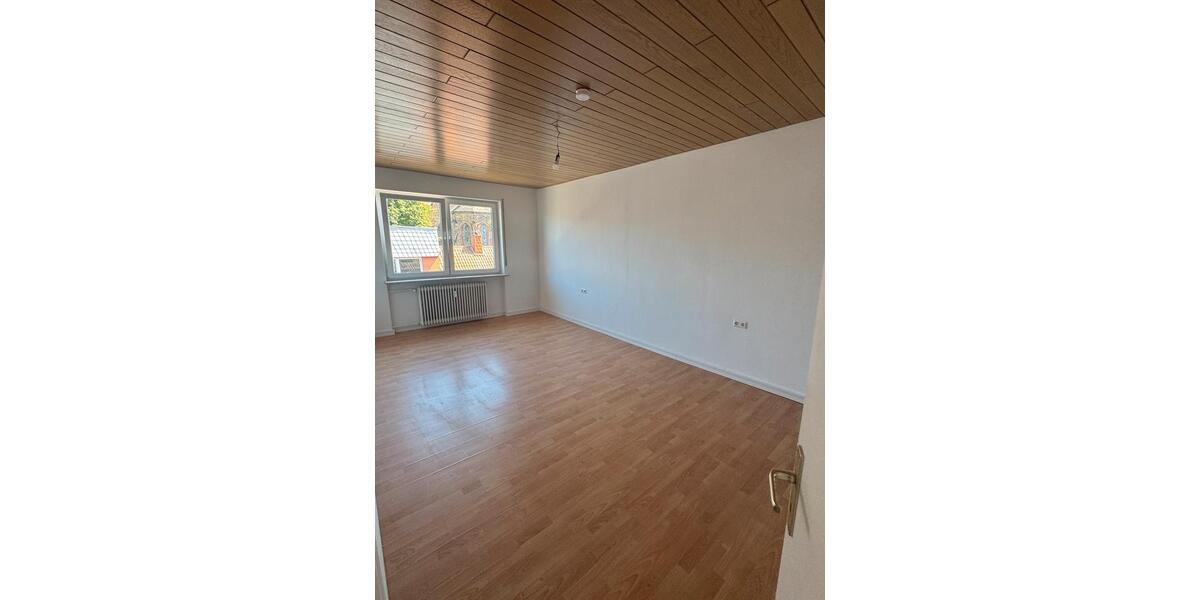 Etagenwohnung Spiesen-Elversberg Elversberg - 4 Zimmer, 112 m&sup2;, 850&euro; | Angebot:25306557