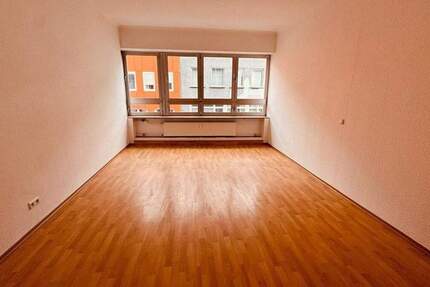 Zimmer Saarbrücken St Johann - 3 Zimmer, 94 m&sup2;, 665&euro; | Angebot:25699912