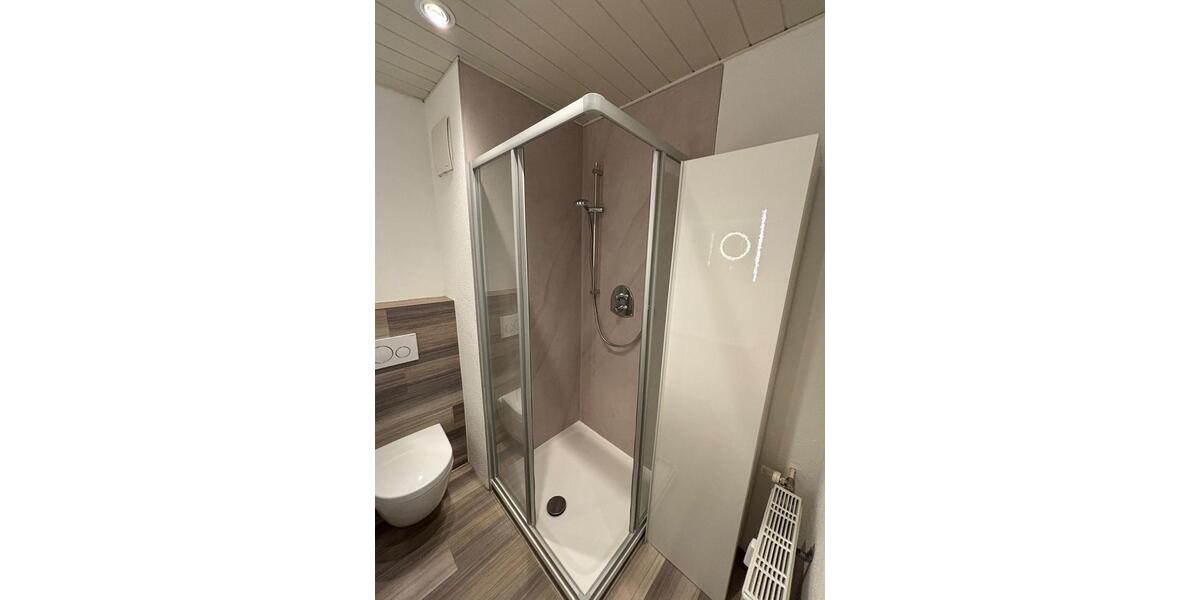 Doppelhaushälfte Saarbrücken Bischmisheim - 8 Zimmer, 220 m&sup2;, 360.000&euro; | Angebot:26195228