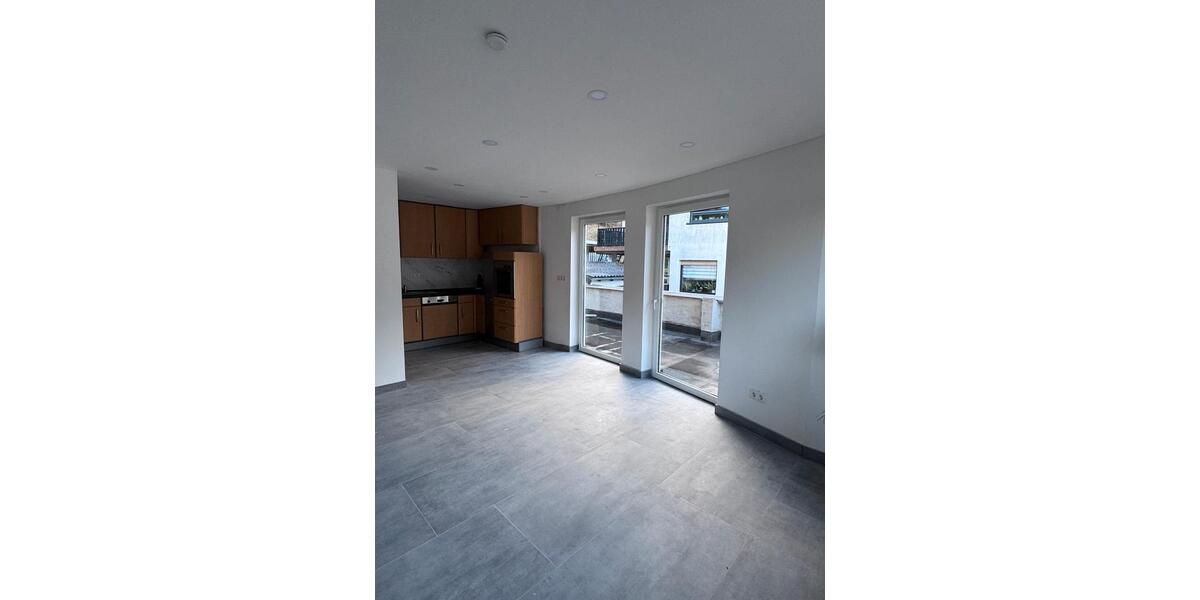 Etagenwohnung Homburg - 2.5 Zimmer, 80 m&sup2;, 700&euro; | Angebot:25905771