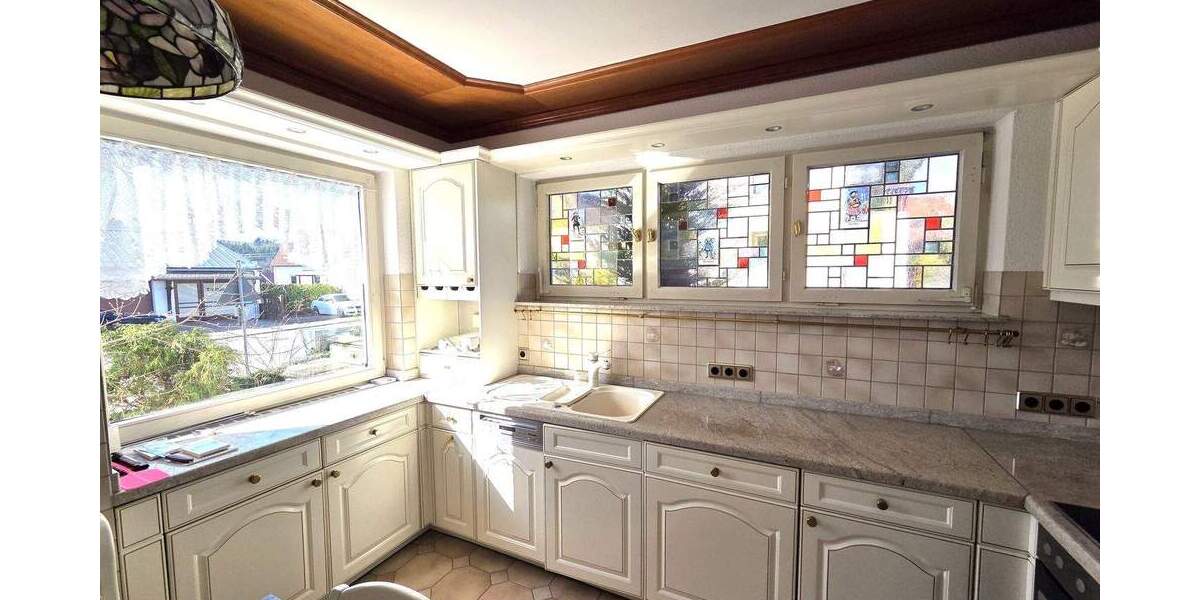 Einfamilienhaus Ottweiler Fürth - 8 Zimmer, 290 m&sup2;, 425.000&euro; | Angebot:25801718