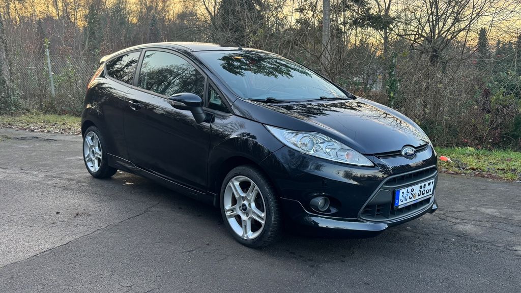 Ford Fiesta 84.500 km 5.300 &euro; Schwalbach 66773