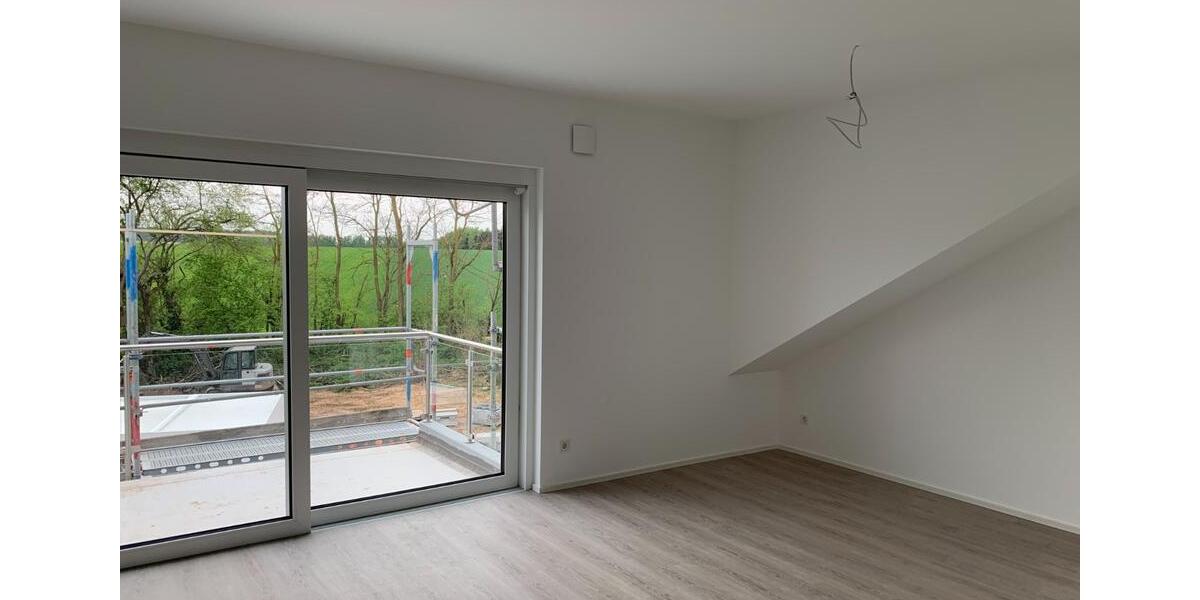 Dachgeschoßwohnung Saarlouis - 3 Zimmer, 92 m&sup2;, 292.000&euro; | Angebot:25350493