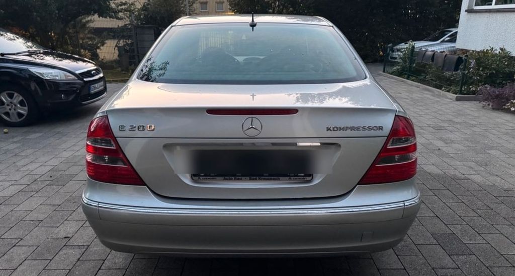 Mercedes-Benz E 200 245.800 km 2.900 &euro; Neunkirchen 66538