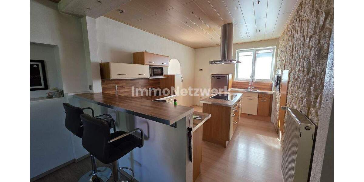 Etagenwohnung Neunkirchen/Saar Innenstadt - 3 Zimmer, 99 m&sup2;, 158.000&euro; | Angebot:25753816