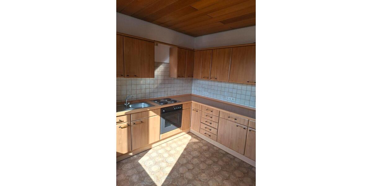 Erdgeschoßwohnung Homburg - 4 Zimmer, 100 m&sup2;, 950&euro; | Angebot:25431684