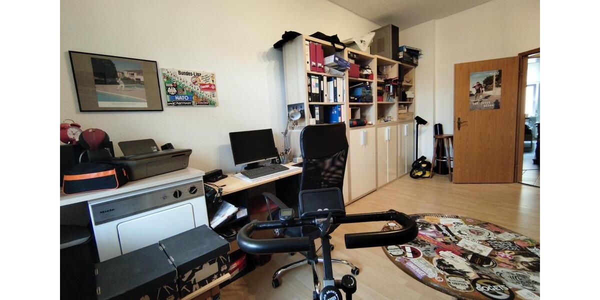 Etagenwohnung Saarbrücken Neue Bremm - 3 Zimmer, 95 m&sup2;, 850&euro; | Angebot:26536062
