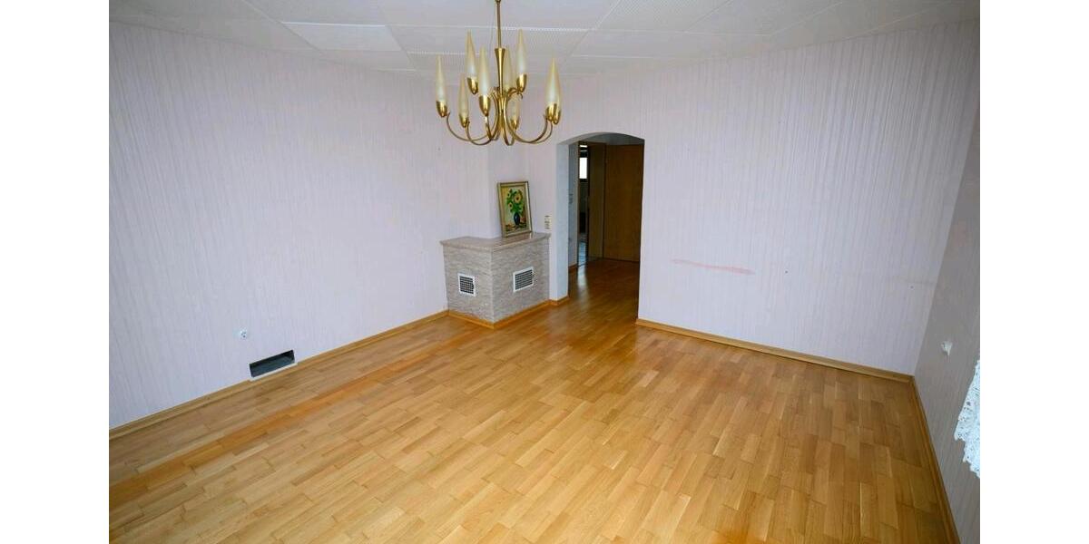 Einfamilienhaus Illingen - 7 Zimmer, 173 m&sup2;, 248.000&euro; | Angebot:22434207