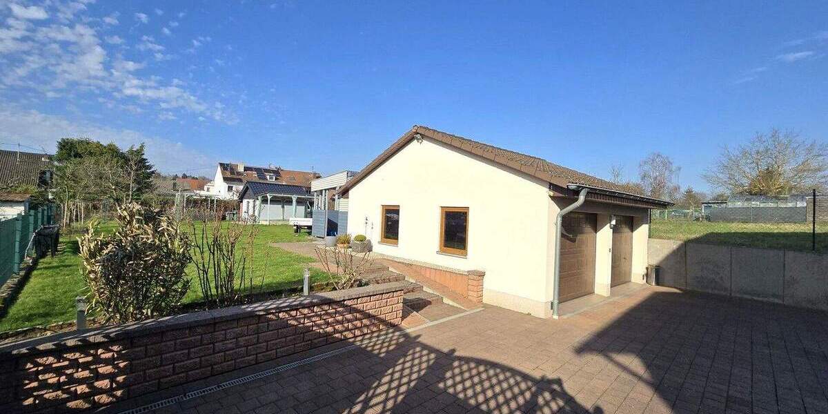 Doppelhaushälfte Schwalbach / Hülzweiler Hülzweiler - 5 Zimmer, 152 m&sup2;, 450.000&euro; | Angebot:25677427