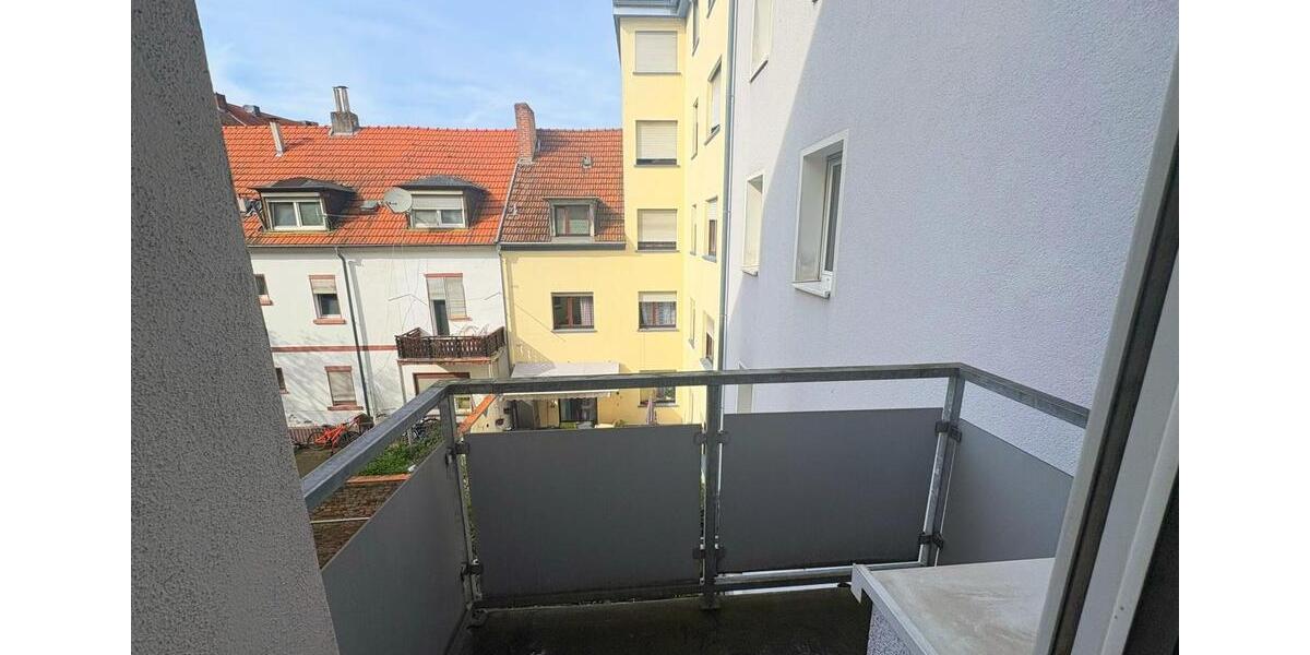 Etagenwohnung Saarbrücken West - 3 Zimmer, 71 m&sup2;, 750&euro; | Angebot:25883824