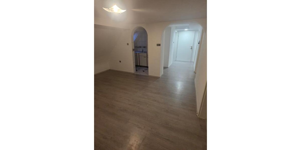Etagenwohnung Saarbrücken Brebach-Fechingen - 4 Zimmer, 70 m&sup2;, 700&euro; | Angebot:25954760