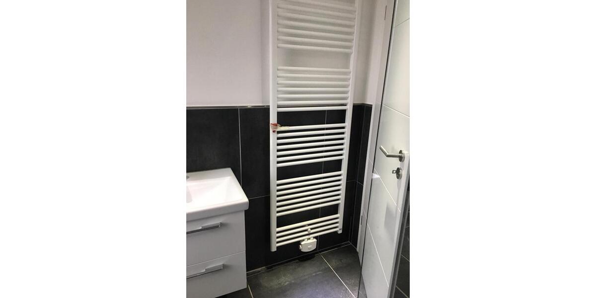 Etagenwohnung Schiffweiler - 3 Zimmer, 93 m&sup2;, 850&euro; | Angebot:25757326