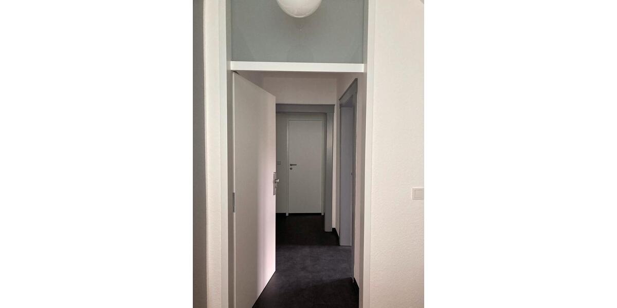 Dachgeschoßwohnung Saarbrücken - 2.5 Zimmer, 57 m&sup2;, 640&euro; | Angebot:26640022