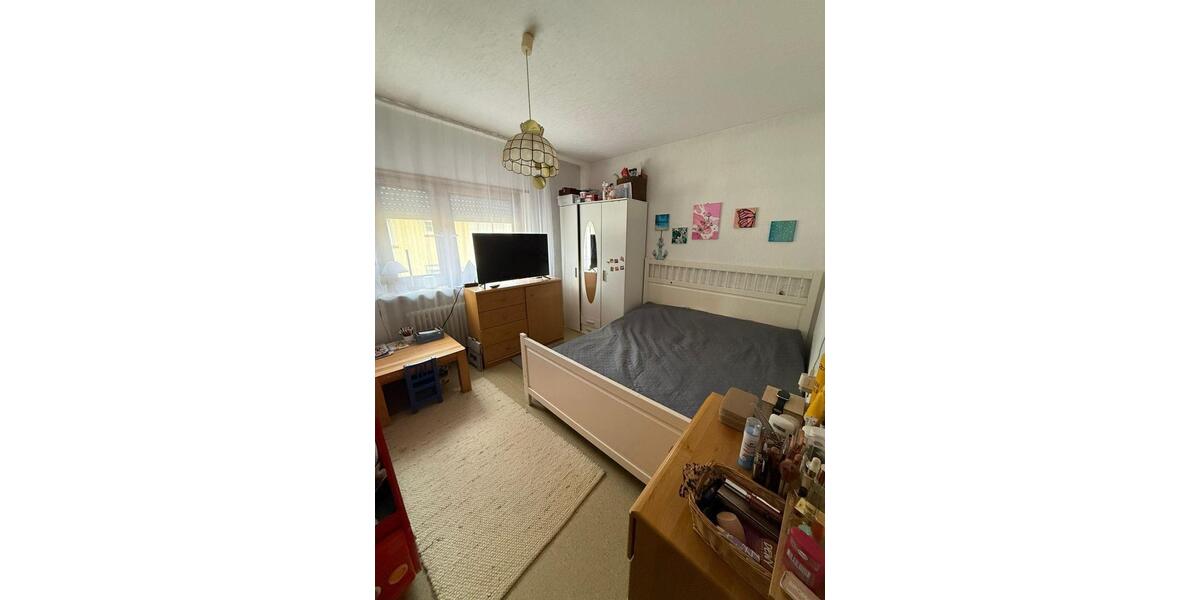 Einfamilienhaus Neunkirchen - 4 Zimmer, 140 m&sup2;, 1.450&euro; | Angebot:25886368