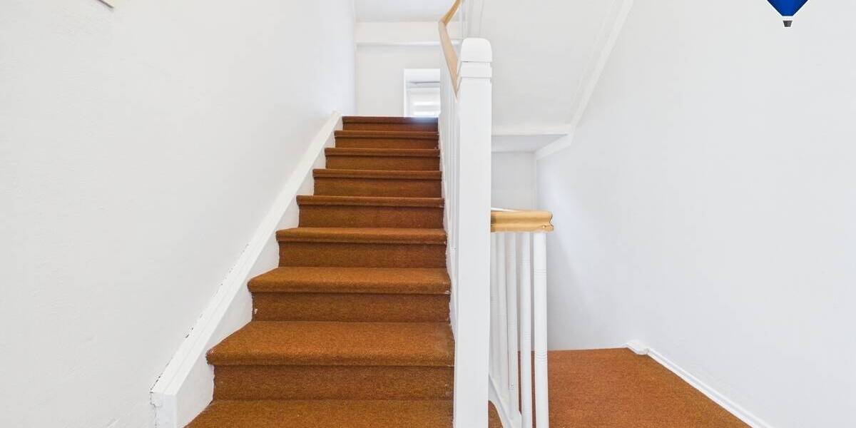 Einfamilienhaus Schiffweiler - 7 Zimmer, 200 m&sup2;, 219.000&euro; | Angebot:26026909