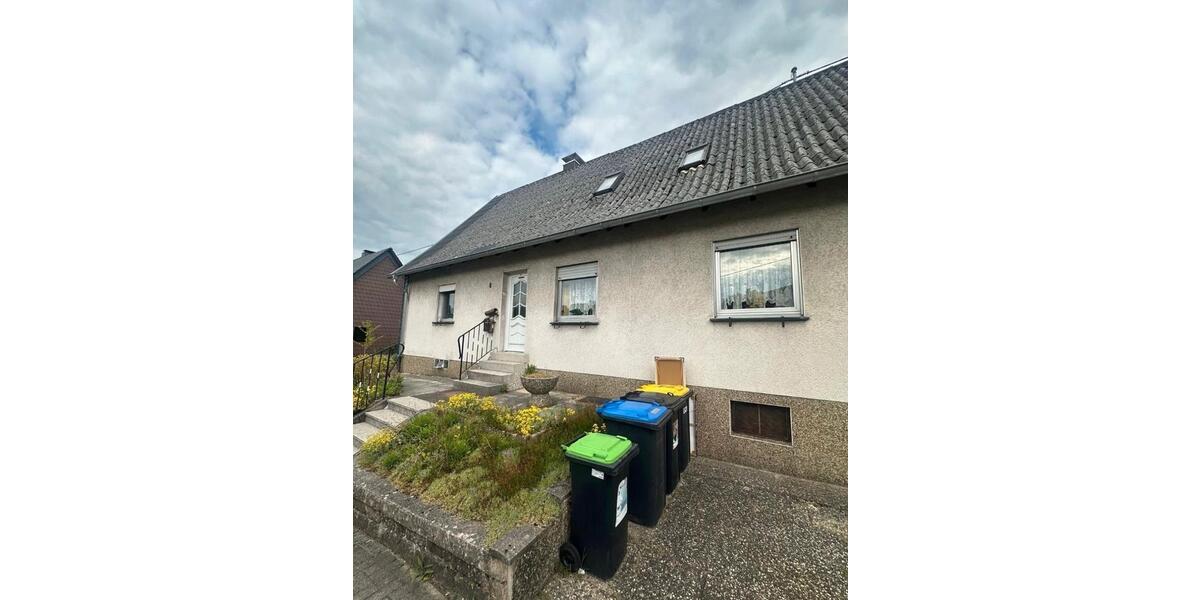 Mehrfamilienhaus, Wohnhaus Friedrichsthal - 10 Zimmer, 276 m&sup2;, 270.000&euro; | Angebot:25022353