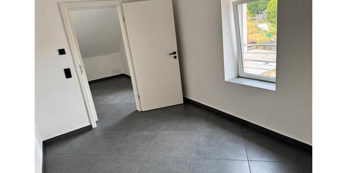 Dachgeschoßwohnung Ottweiler - 3 Zimmer, 80 m&sup2;, 750&euro; | Angebot:26686733