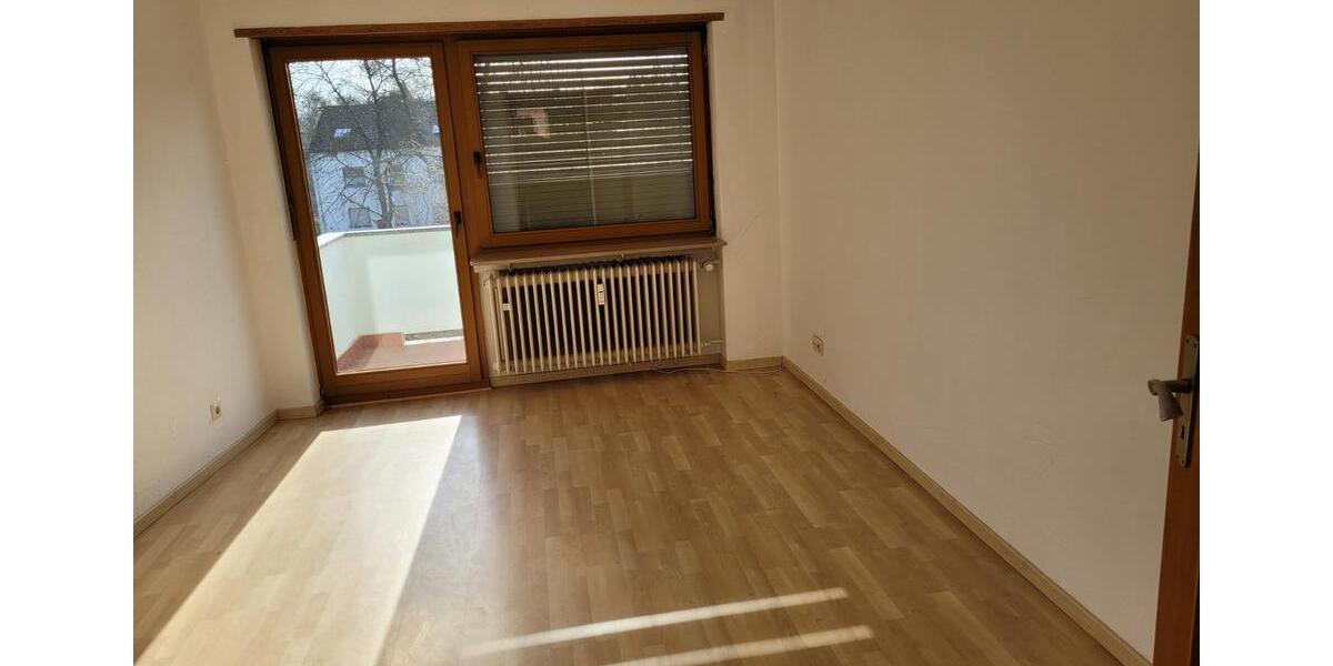 Etagenwohnung Saarbrücken St. Arnual - 1 Zimmer, 40 m&sup2;, 450&euro; | Angebot:25866775