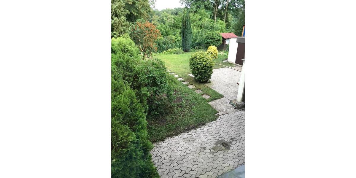 Doppelhaushälfte Saarbrücken Bischmisheim - 8 Zimmer, 220 m&sup2;, 360.000&euro; | Angebot:26195228
