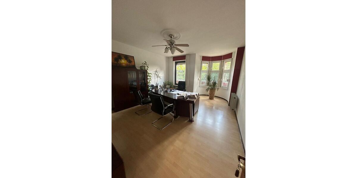 Einfamilienhaus Völklingen - 10 Zimmer, 214 m&sup2;, 325.000&euro; | Angebot:25373988