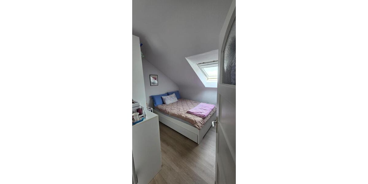 Dachgeschoßwohnung Saarbrücken Kieselhumes - 3 Zimmer, 59 m&sup2;, 250&euro; | Angebot:26585631