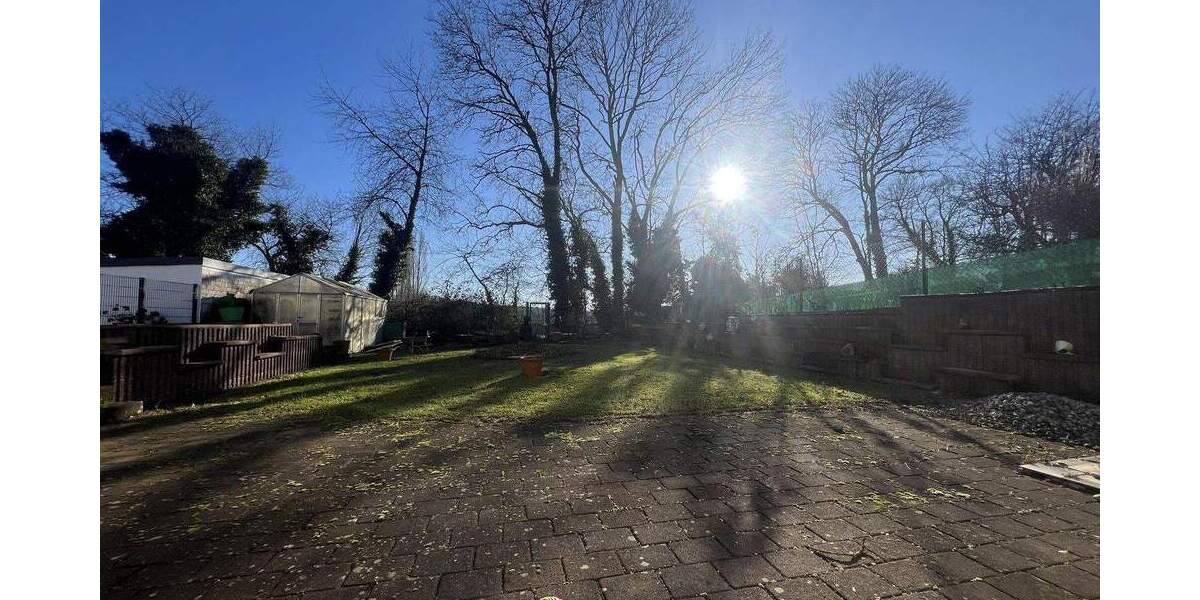 Einfamilienhaus Neunkirchen Innenstadt - 6 Zimmer, 210 m&sup2;, 395.000&euro; | Angebot:25755189