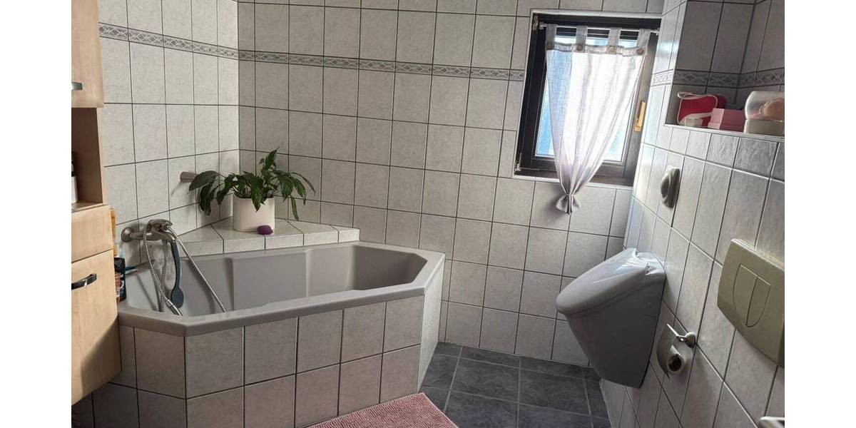 Einfamilienhaus Großrosseln Karlsbrunn - 9 Zimmer, 225 m&sup2;, 549.000&euro; | Angebot:25996151