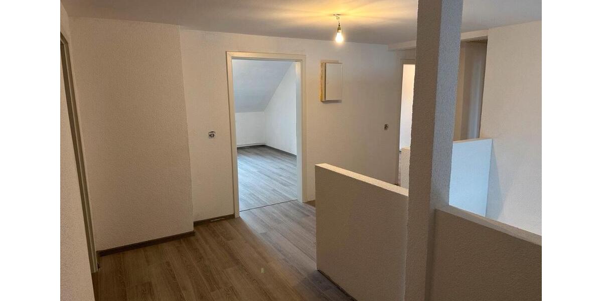 Einfamilienhaus Völklingen - 10 Zimmer, 10 m&sup2;, 325.000&euro; | Angebot:24996718