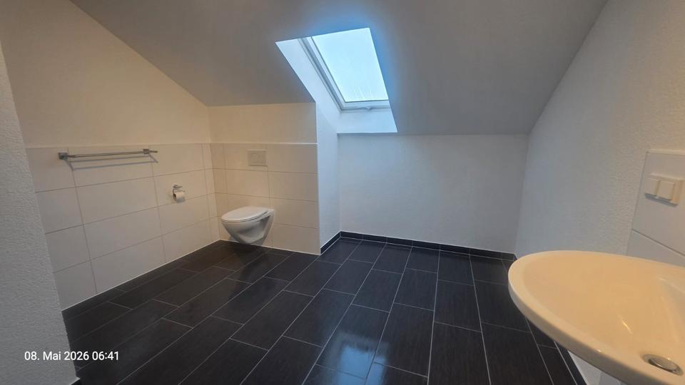 Dachgeschoßwohnung Quierschied - 3 Zimmer, 125 m&sup2;, 1.100&euro; | Angebot:26492983