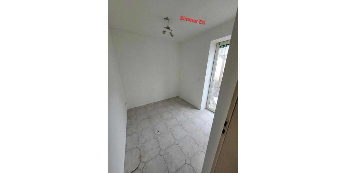 Einfamilienhaus Dillingen (Saar) - 7 Zimmer, 130 m&sup2;, 160.000&euro; | Angebot:27102518