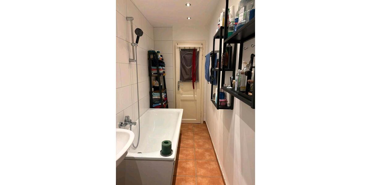 Etagenwohnung Saarbrücken - 1 Zimmer, 75 m&sup2;, 890&euro; | Angebot:25431680