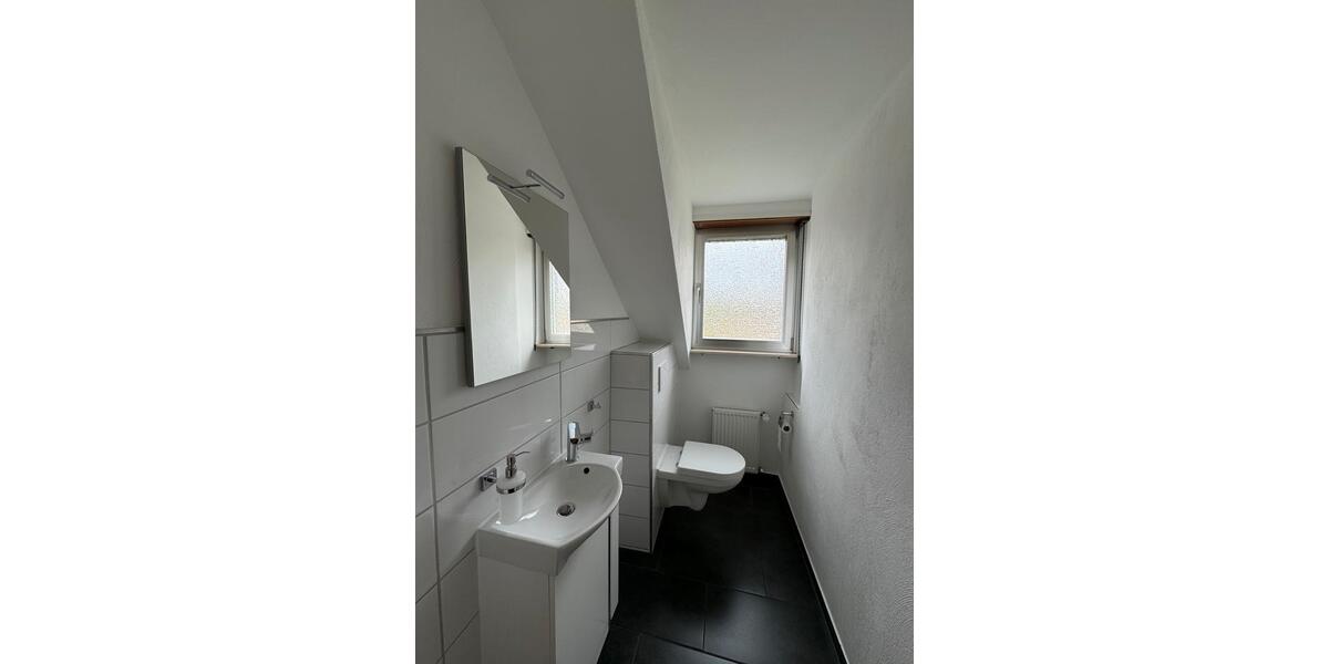 Doppelhaushälfte Saarbrücken Dudweiler - 5 Zimmer, 115 m&sup2;, 1.150&euro; | Angebot:25919841