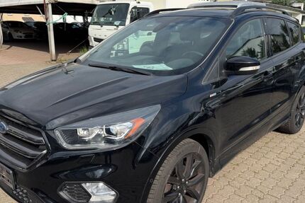 Ford Kuga 141.818 km 9.750 &euro; Saarlouis 66740