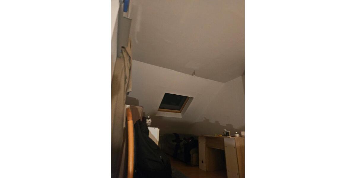 Etagenwohnung Saarbrücken Eschberg - 1 Zimmer, 70 m&sup2;, 330&euro; | Angebot:26123032