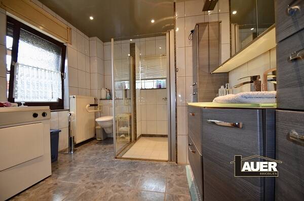 Doppelhaushälfte Völklingen Lauterbach - 8 Zimmer, 199 m&sup2;, 198.000&euro; | Angebot:25666067