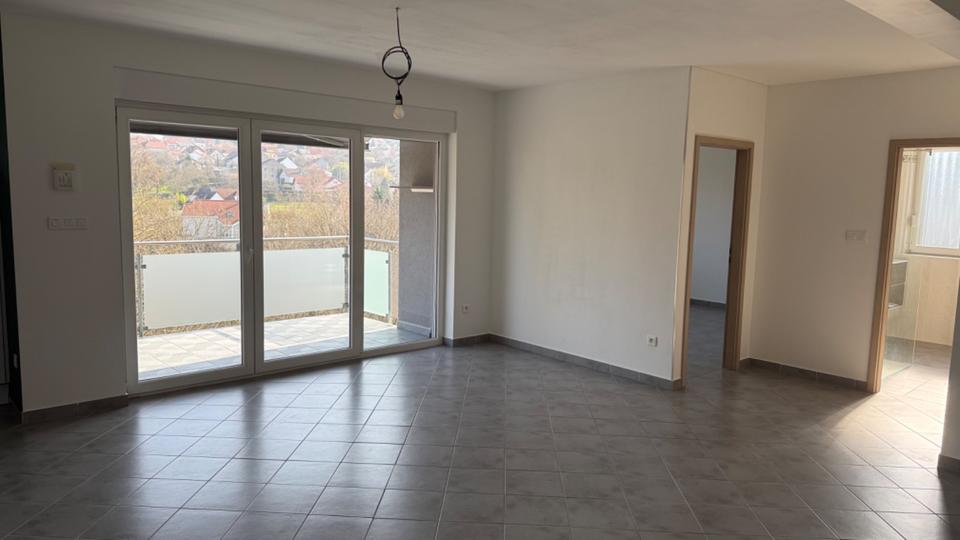 Etagenwohnung Saarbrücken - 3 Zimmer, 85 m&sup2;, 179.900&euro; | Angebot:25656703