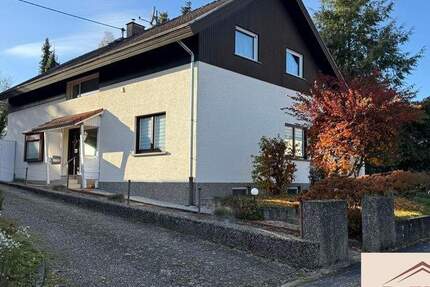 Haus Wadgassen - 7 Zimmer, 190 m&sup2;, 378.000&euro; | Angebot:25661326