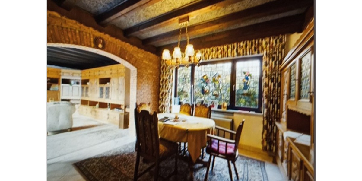 Einfamilienhaus Heusweiler - 8 Zimmer, 220 m&sup2;, 365.000&euro; | Angebot:25890092