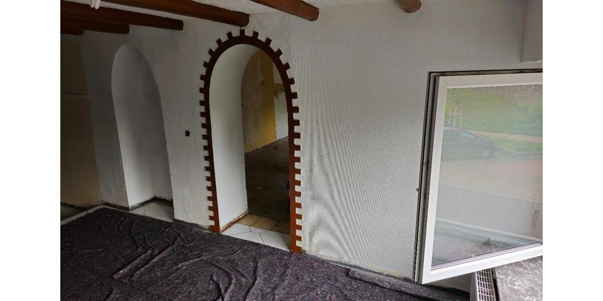 Einfamilienhaus Lebach - 7 Zimmer, 218 m&sup2;, 220.000&euro; | Angebot:25794314