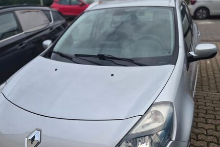 Renault Clio 86.752 km 5.000 &euro; Schwalbach 66773